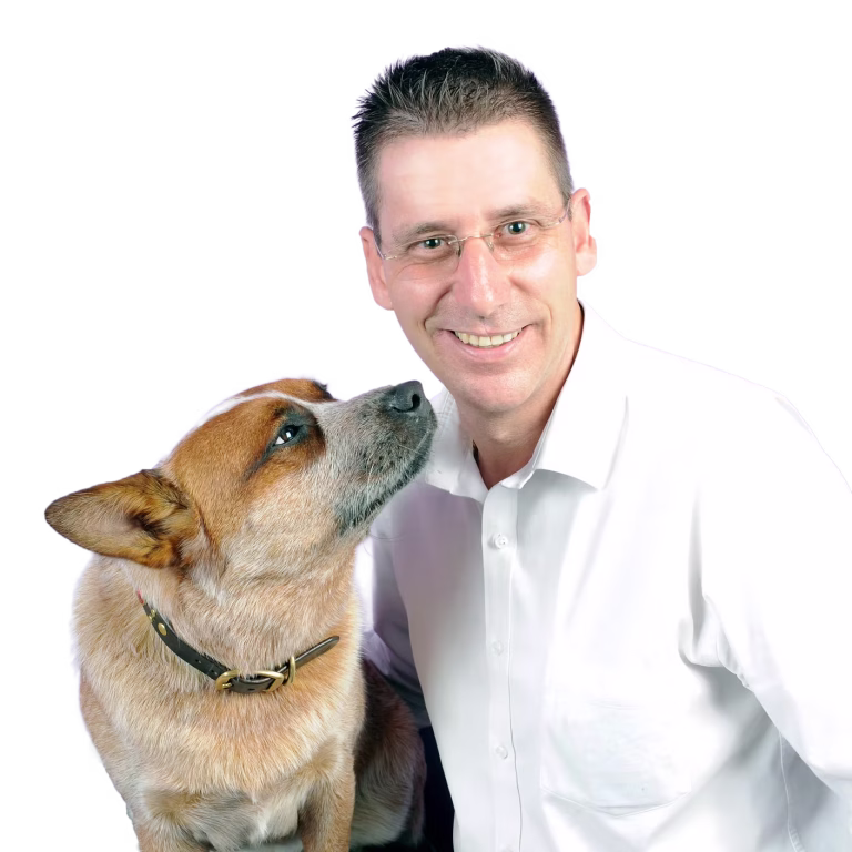 Justin Jordan with Red Dog.