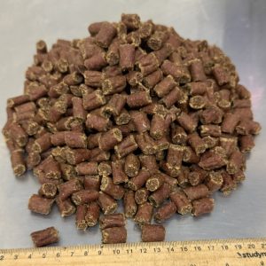 Lamb and pumpkin training treats for dogs. Soft, tasty, and ideal for training and everyday rewards.